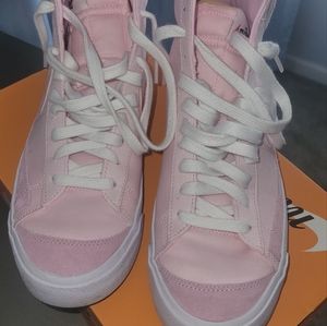 Nike Pink Foam Blazer Mid 77 Vintage WE